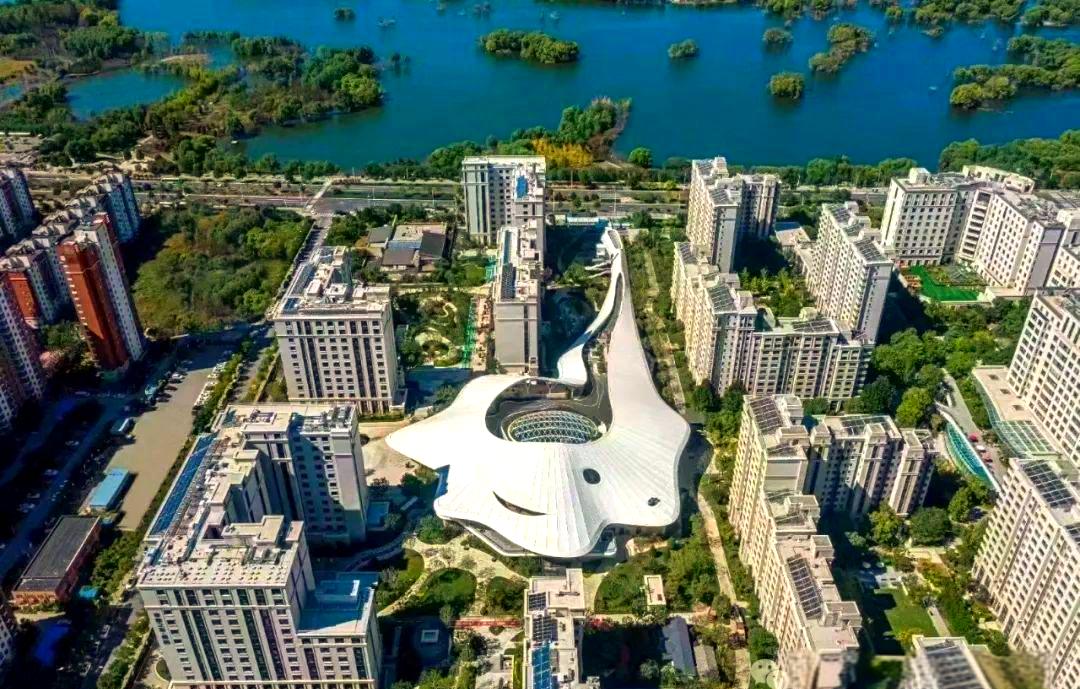 北京昌平泰康之家燕園 高端養(yǎng)老社區(qū)的全景展示